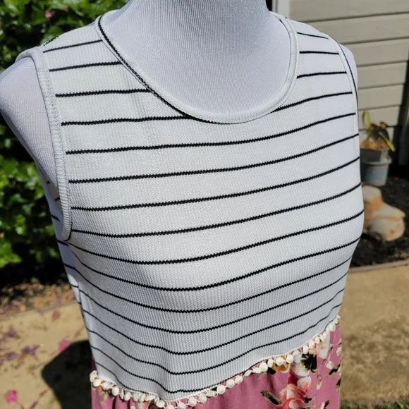 MD Sleeveless Striped + Floral Top